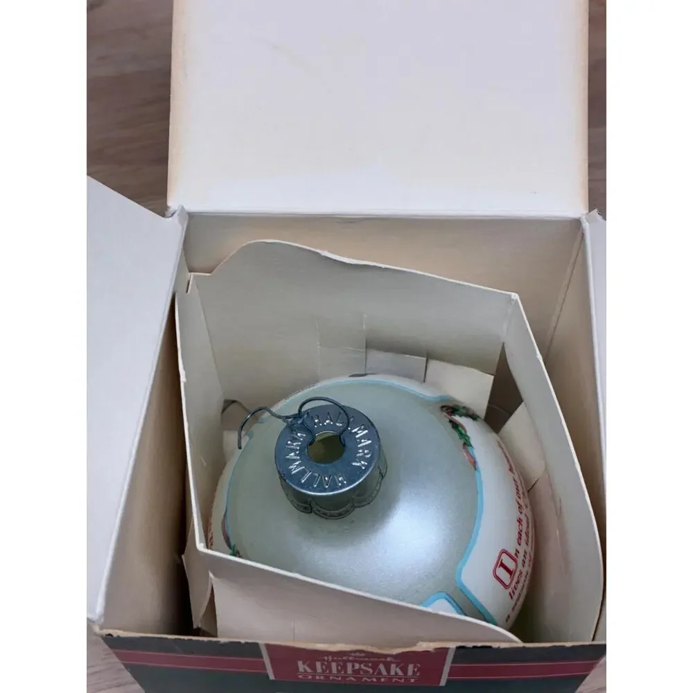 1992 Hallmark Norman Rockwell Glass Ornament | Vintage Keepsake